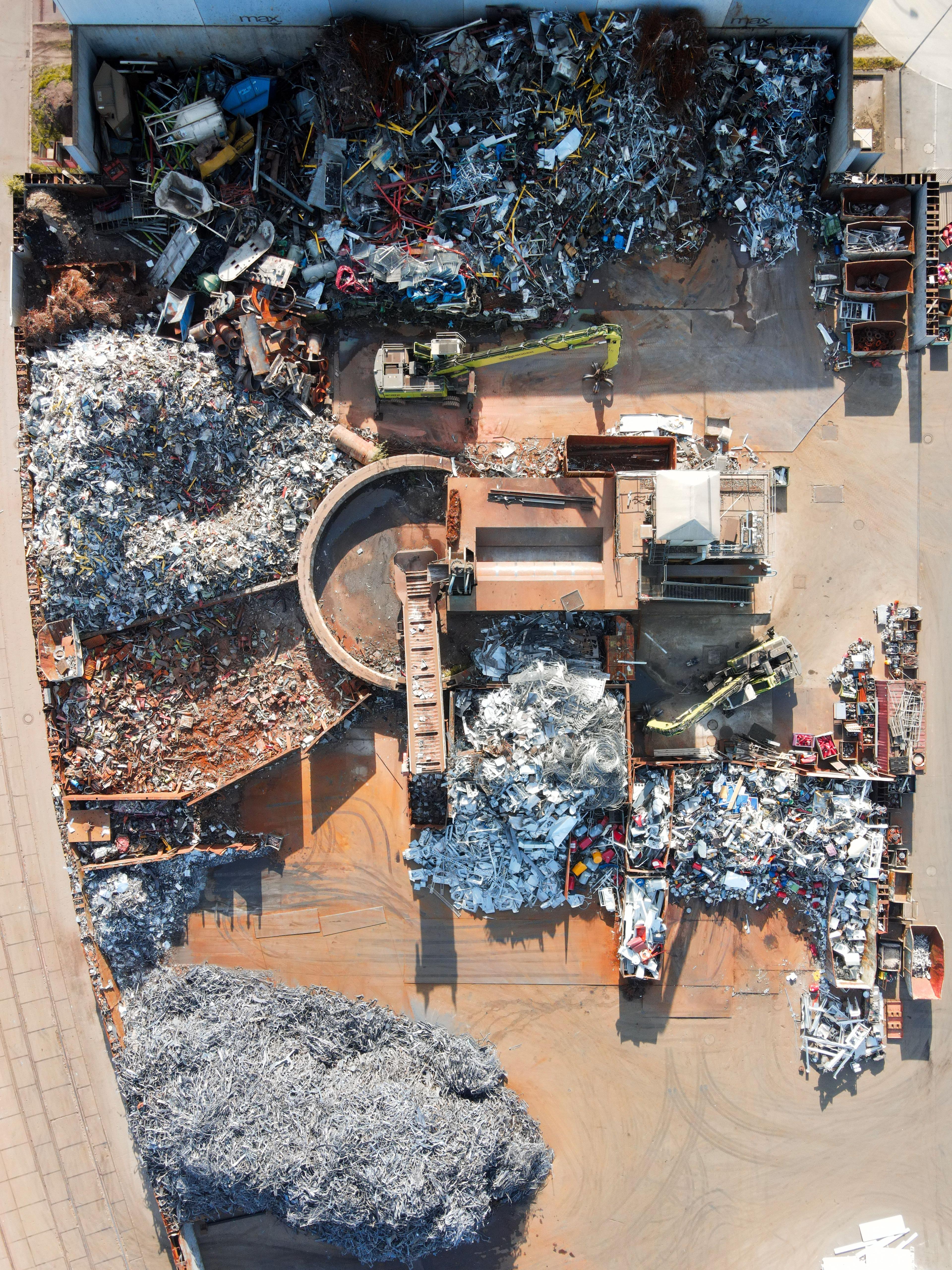 Scrap Metal Handling conveyor belt application
