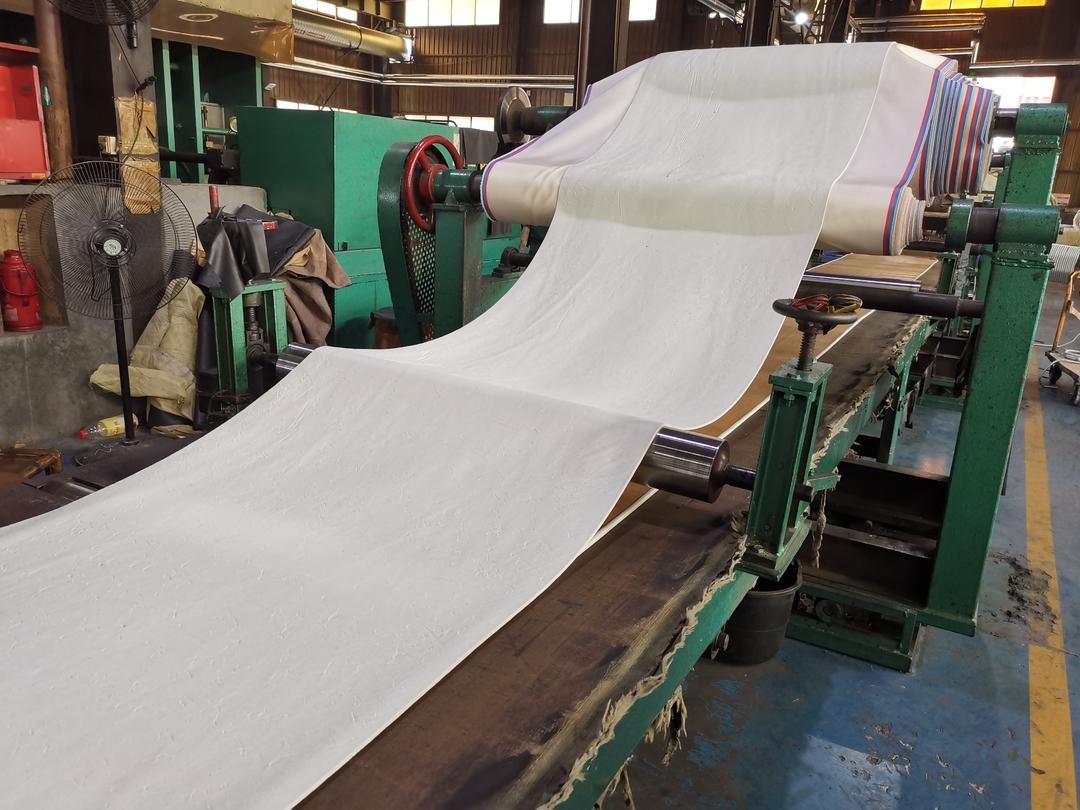 White Rubber Conveyor Belt: What Buyers Should Know