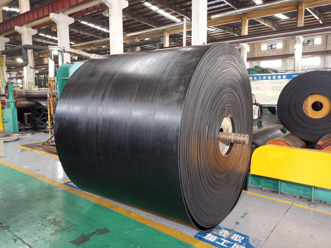 Flame Resistant Conveyor Belt: What Buyers Need to Know